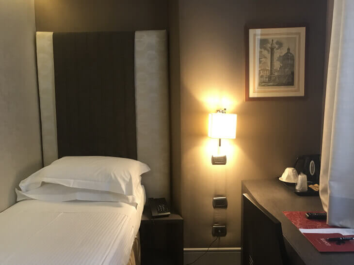 モンティパレスホテルのベッドルーム